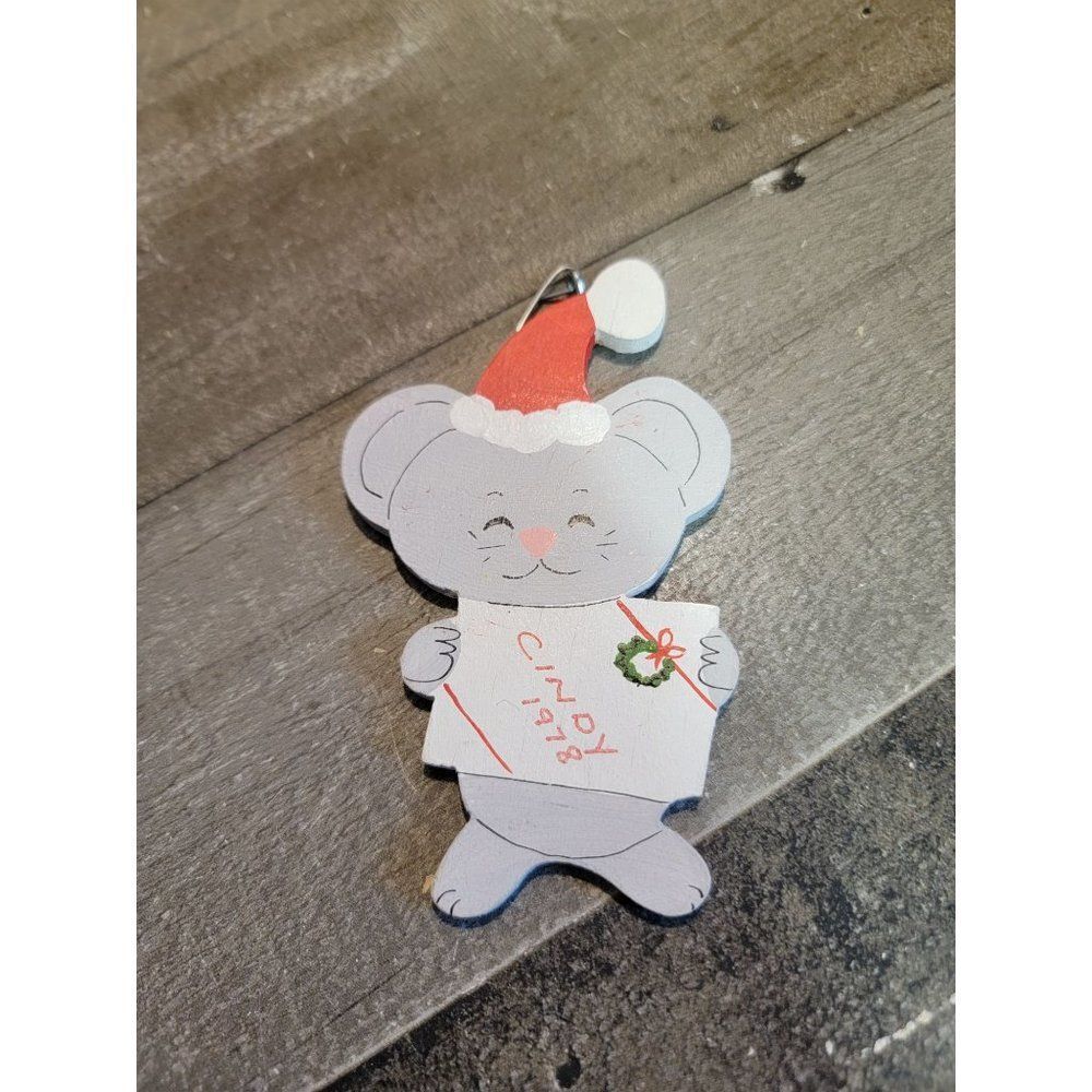 Wooden AS IS mouse Cindy 1978 wreath xmas gift ornament